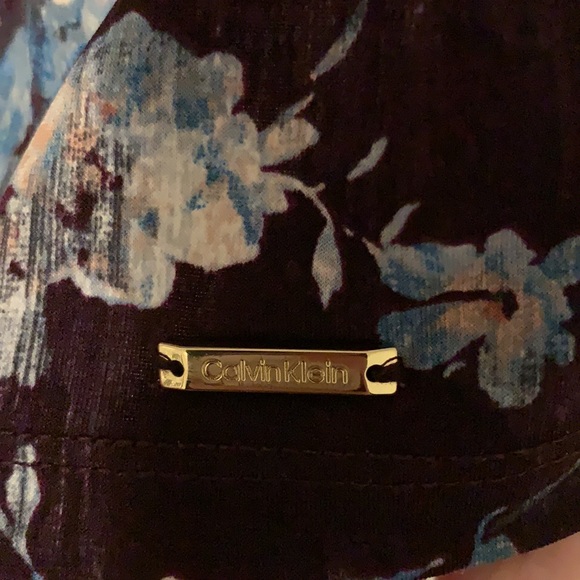 Calvin Klein Sleeveless Top Size XS - Picture 3 of 4